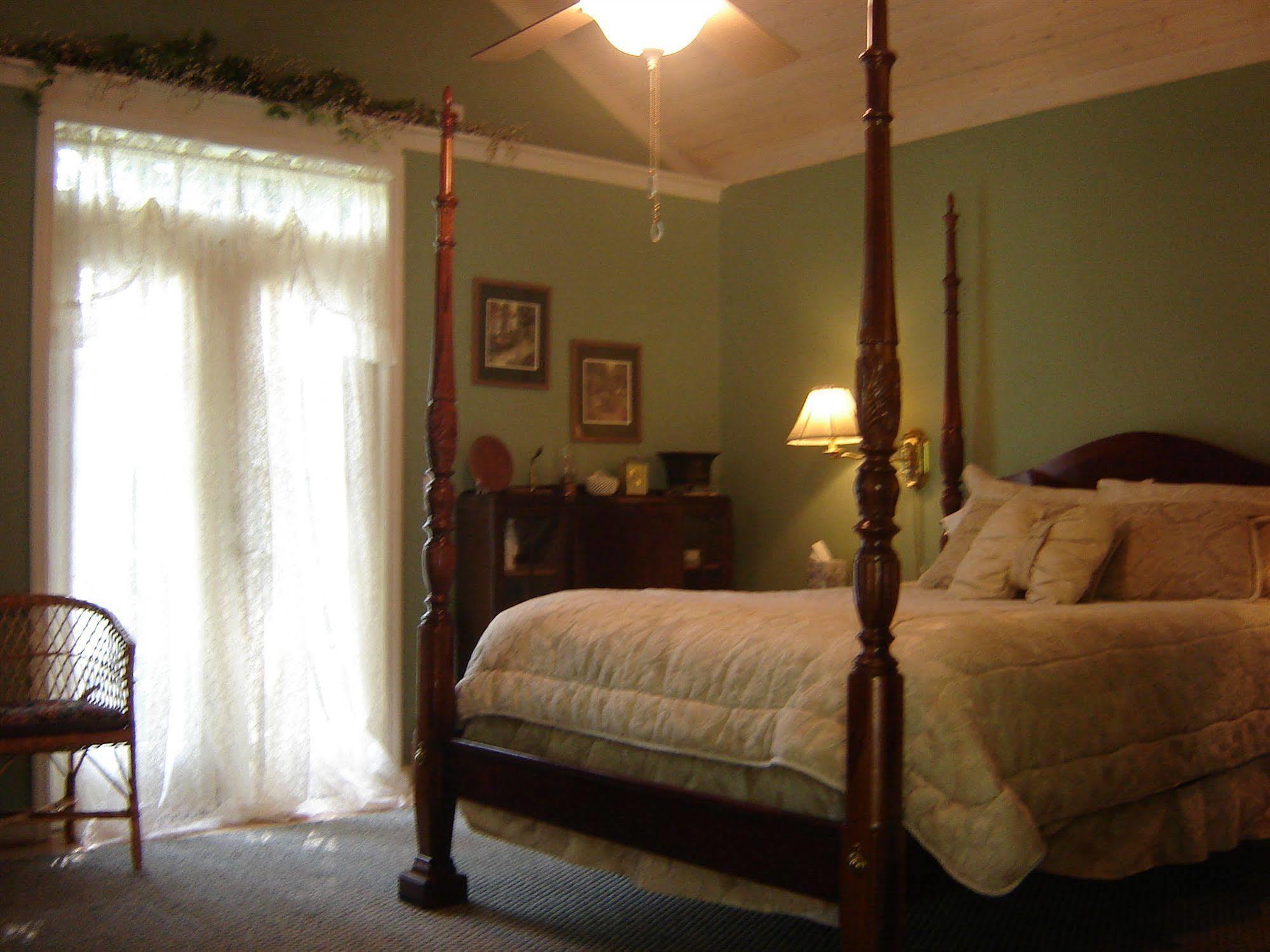 Garden Walk Inn Lookout Mountain ภายนอก รูปภาพ